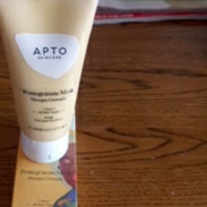 Apto skincare pomegranate mask
